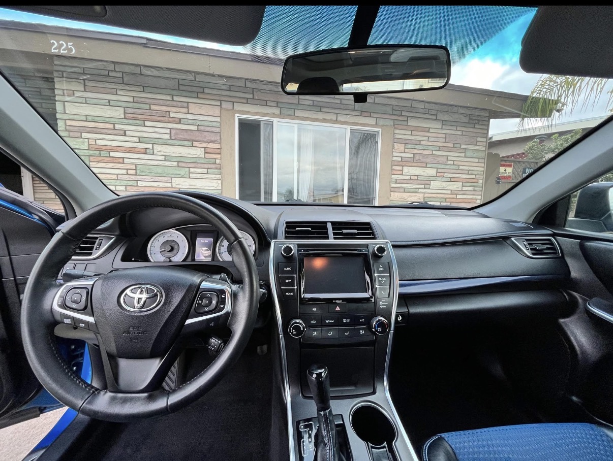 Additional vehicle detail photo